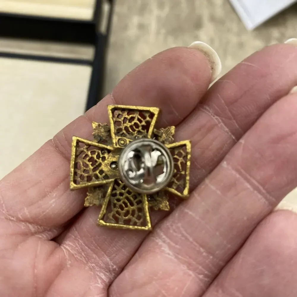 ART ARTHUR PEPPER Maltese Cross Pin Brooch Pendant Silver / Gold Tone Signed